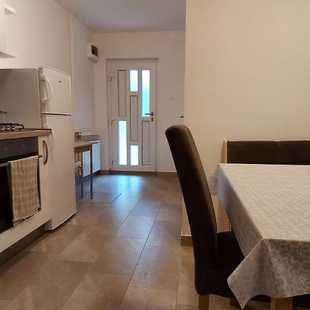 Apartment Ana Ізола Екстер'єр фото