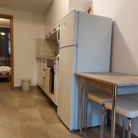 Apartment Ana Ізола Екстер'єр фото