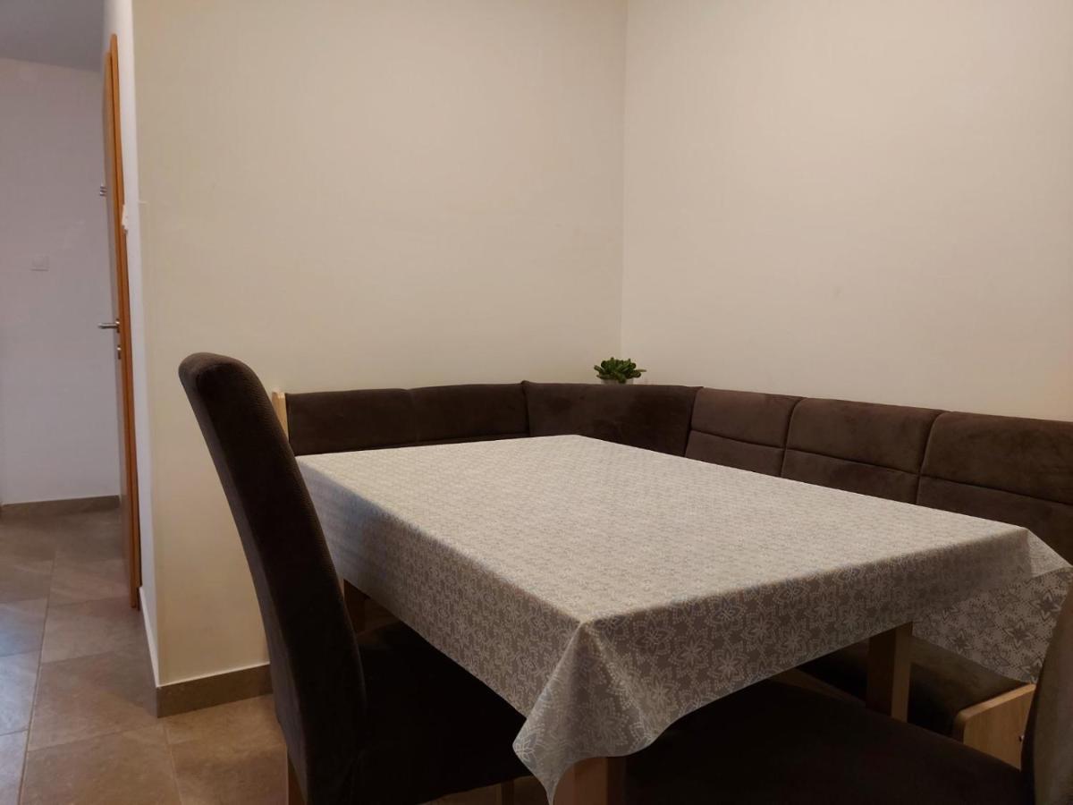 Apartment Ana Ізола Екстер'єр фото